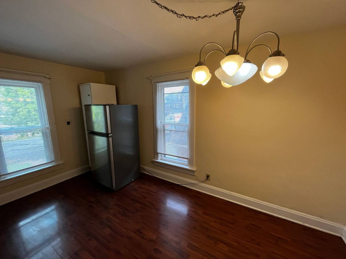 Apartment for rent at 1476-1478 Michigan Ave, Columbus, OH 43201