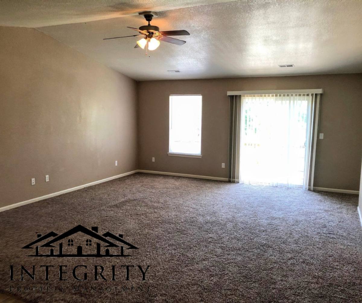 Apartment for rent at 21067 Harbor, Saint Robert, MO 65584