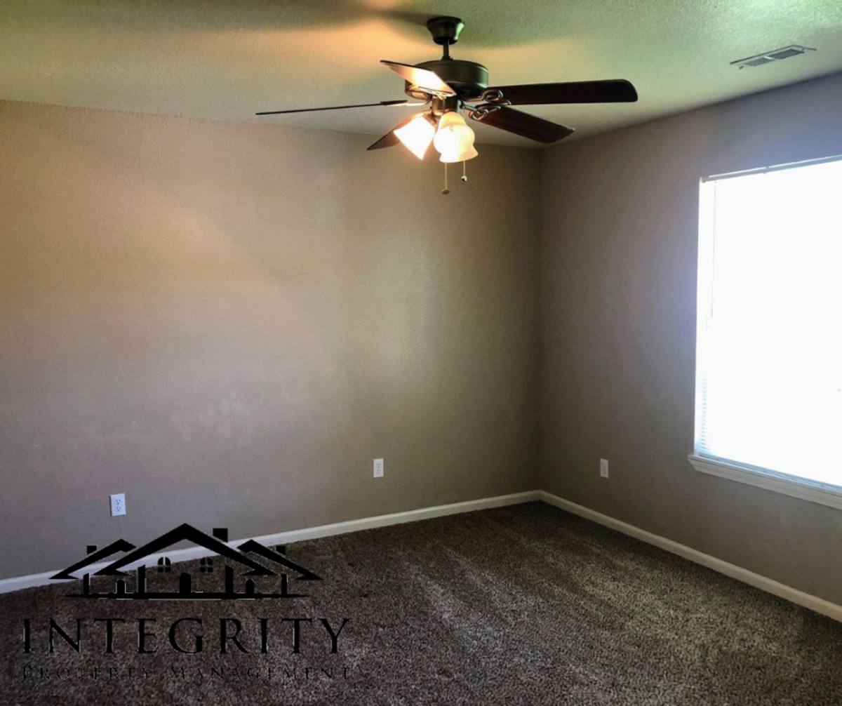 Apartment for rent at 21067 Harbor, Saint Robert, MO 65584