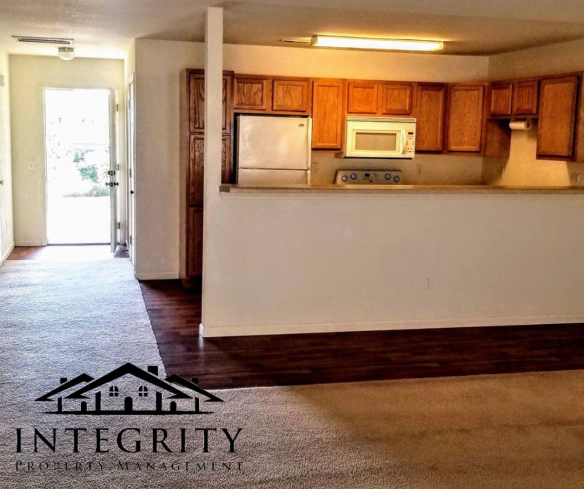 Apartment for rent at 21067 Harbor, Saint Robert, MO 65584