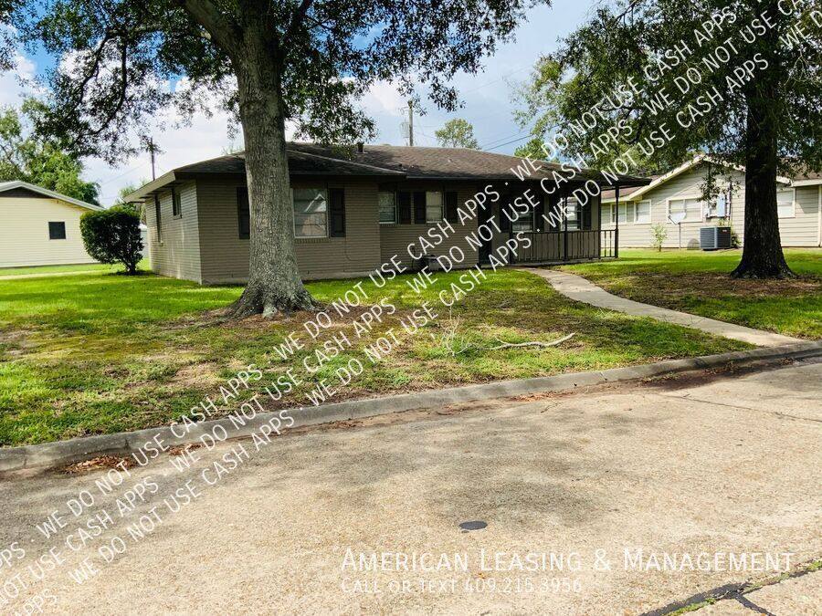 House for rent at 3901 Beverly St, Orange, TX 77632