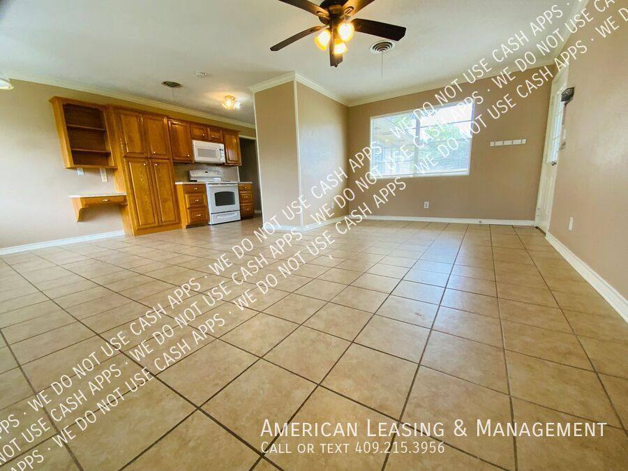 House for rent at 3901 Beverly St, Orange, TX 77632