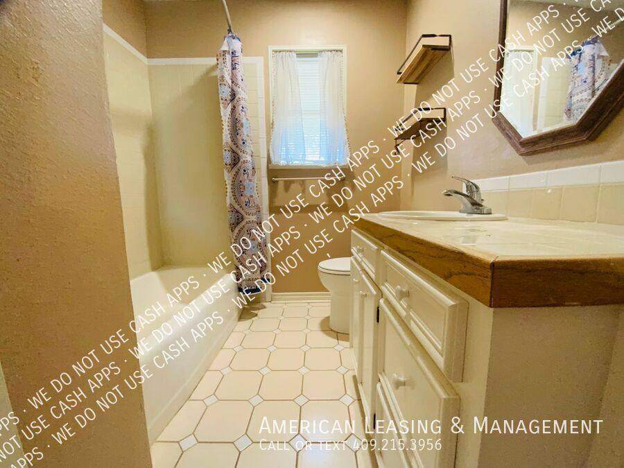 House for rent at 3901 Beverly St, Orange, TX 77632