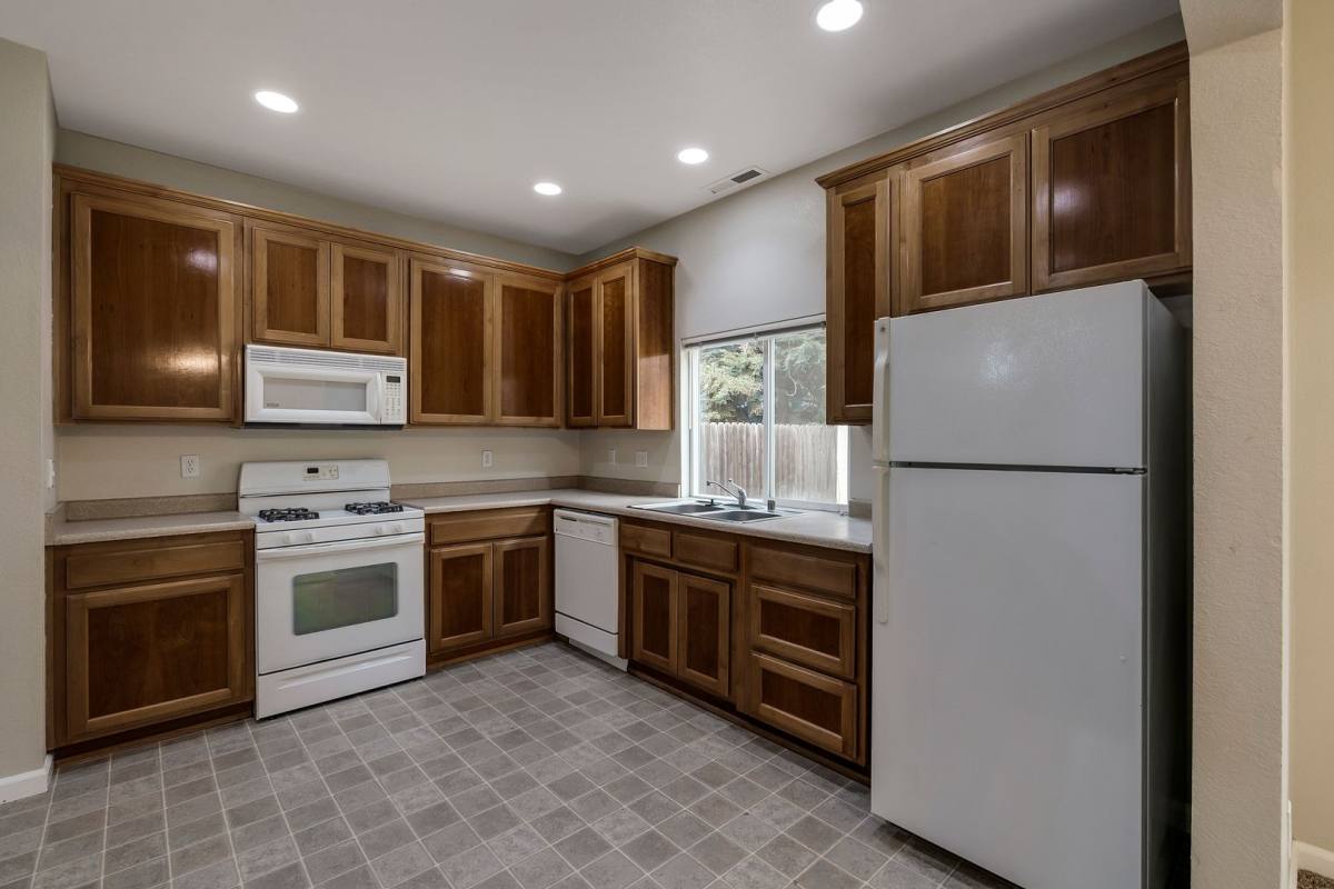 Apartment for rent at 1151-1157 E 9th St, Chico, CA 95928