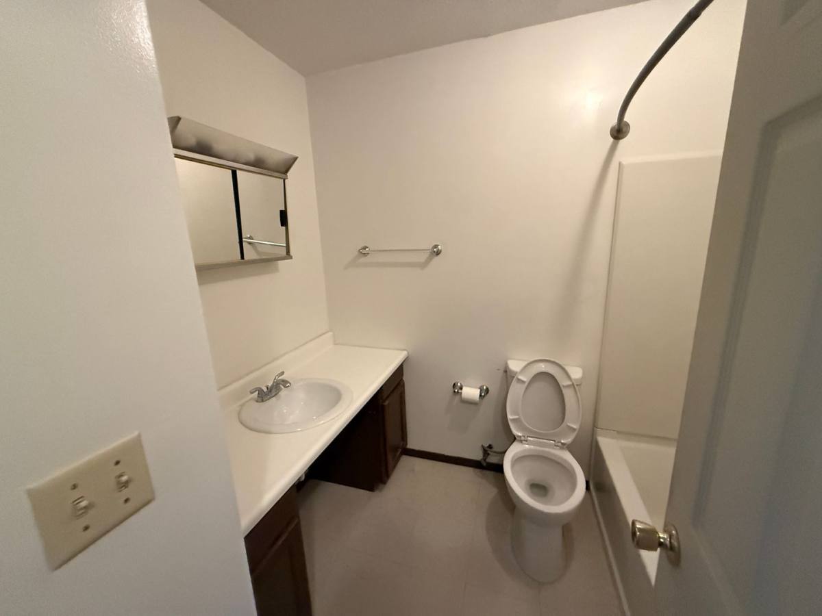 Apartment for rent at 5009 W Keller Rd, Muncie, IN 47304