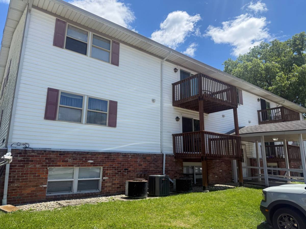 Apartment for rent at 5009 W Keller Rd, Muncie, IN 47304