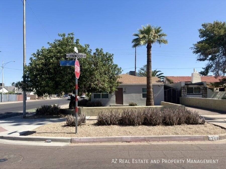 Apartment for rent at 1348 W Lynwood St, Phoenix, AZ 85007
