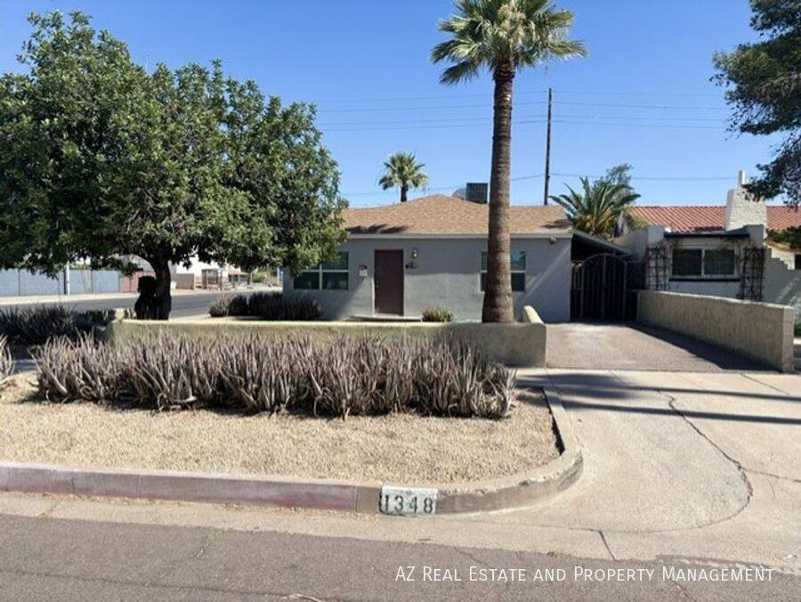 Apartment for rent at 1348 W Lynwood St, Phoenix, AZ 85007