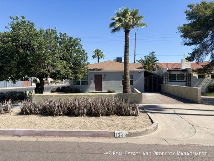 Apartment for rent at 1348 W Lynwood St, Phoenix, AZ 85007