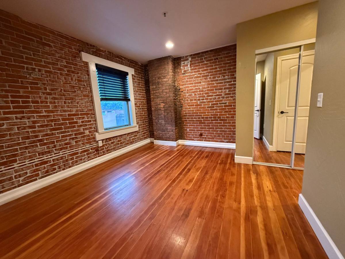 Apartment for rent at 15 SE Emigrant Ave, Pendleton, OR 97801