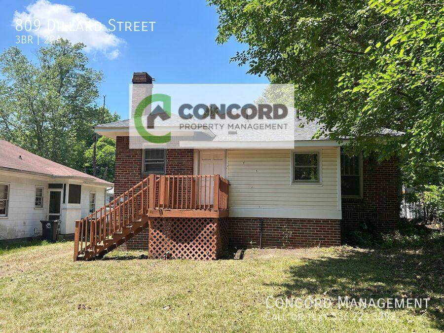 House for rent at 809 Dillard St, Greensboro, NC 27403