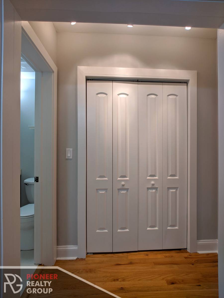 Apartment for rent at 612 W Patterson, Chicago, IL 60613