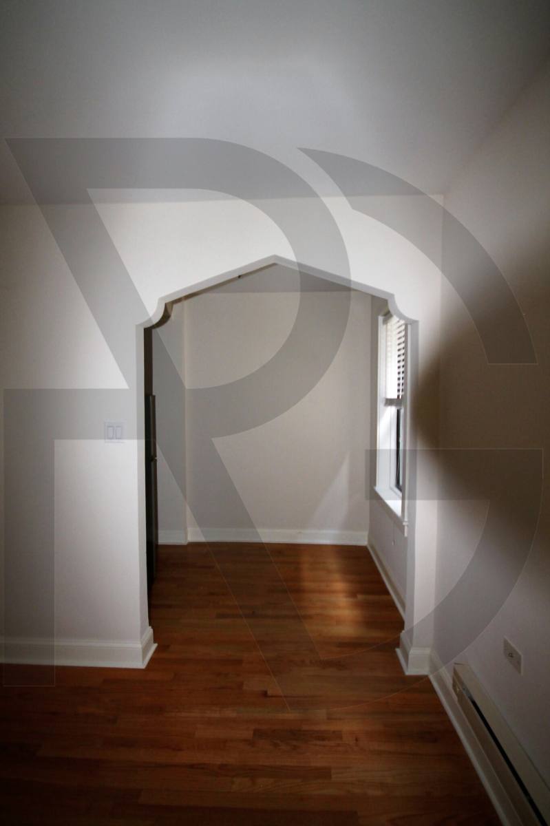 Apartment for rent at 612 W Patterson, Chicago, IL 60613