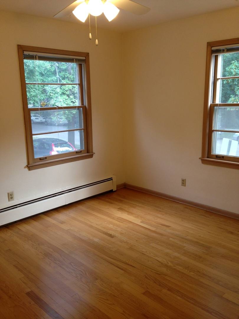 Apartment for rent at 138 Arundel St, Saint Paul, MN 55102