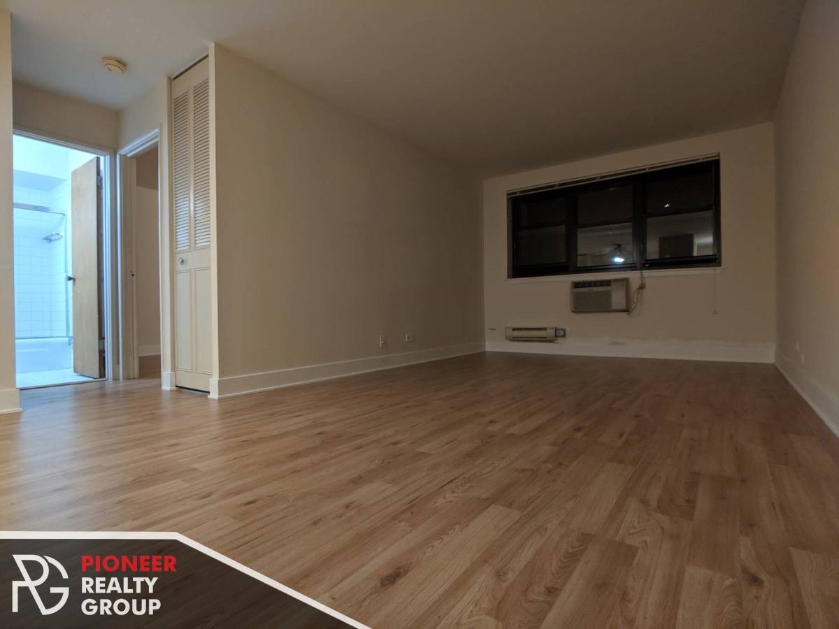 Apartment for rent at 660 W Wrightwood, Chicago, IL 60614
