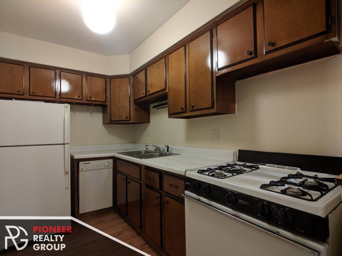 Apartment for rent at 660 W Wrightwood, Chicago, IL 60614