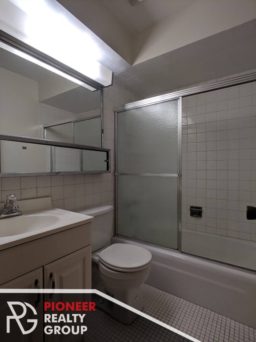 Apartment for rent at 660 W Wrightwood, Chicago, IL 60614