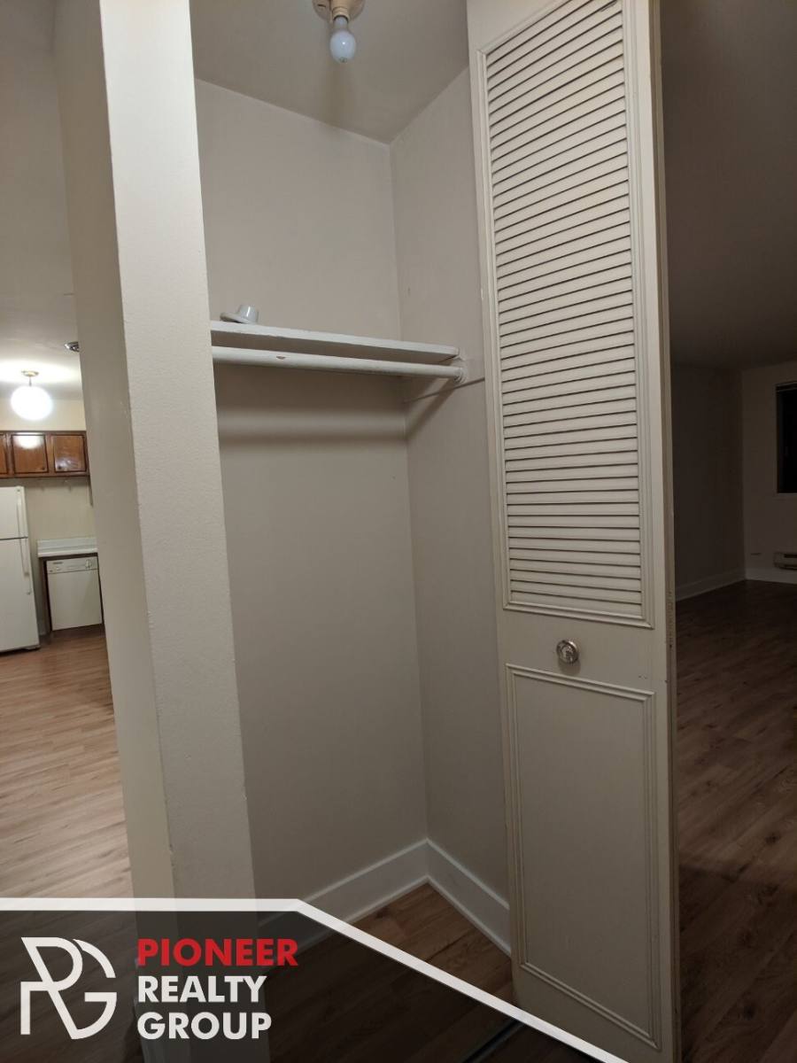 Apartment for rent at 660 W Wrightwood, Chicago, IL 60614