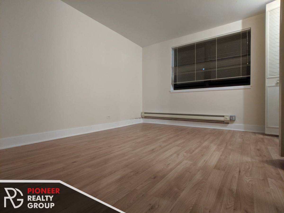 Apartment for rent at 660 W Wrightwood, Chicago, IL 60614