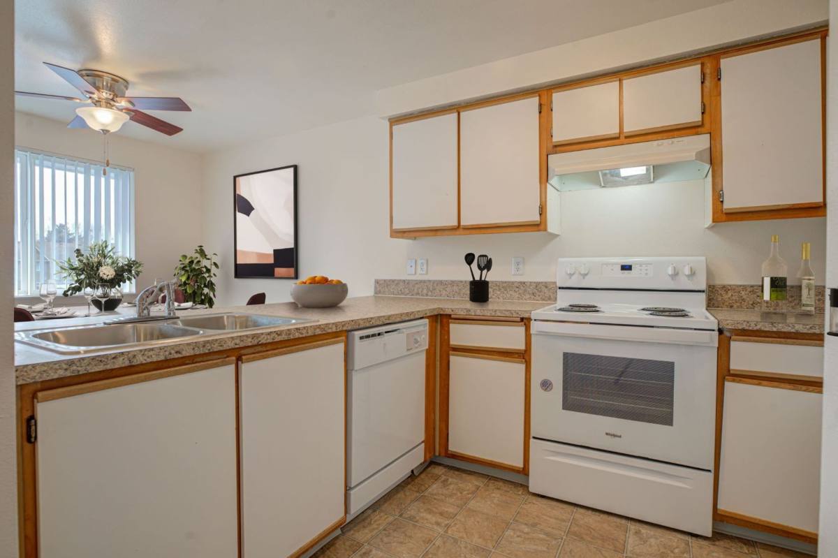 Apartment for rent at 2800 Fisher Road, NE, Salem, OR 97305