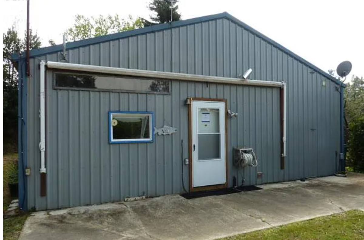 House for rent at 700 N 8th St, Lakeside, OR 97449