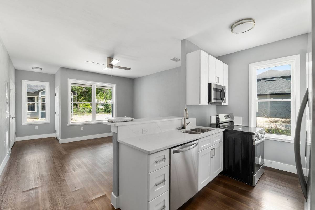 House for rent at 422 NW 3rd Ave, Gainesville, FL 32601