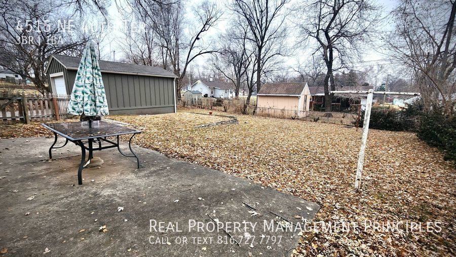 House for rent at 4515 NE 46th Terrace, Kansas City, MO 64117