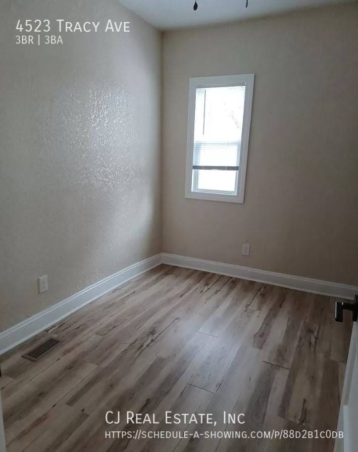 House for rent at 4523 Tracy Ave, Kansas City, MO 64110