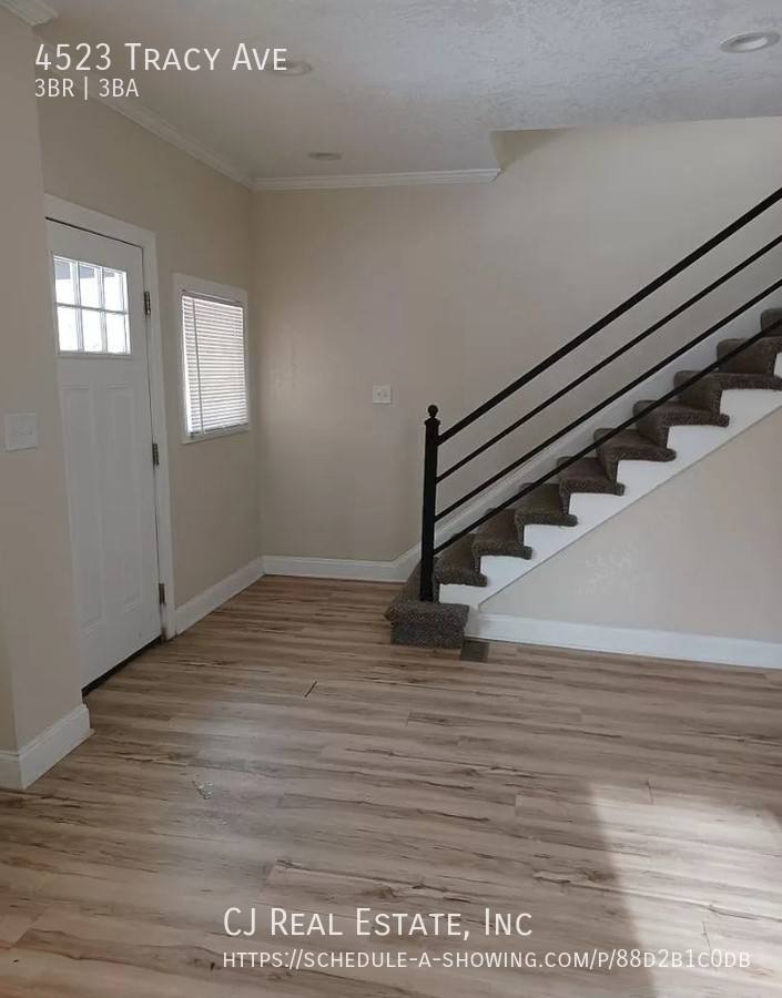 House for rent at 4523 Tracy Ave, Kansas City, MO 64110