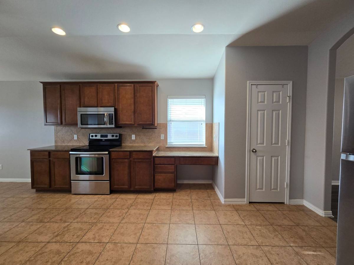 House for rent at 2609 Red Fern Dr, Harker Heights, TX 76548