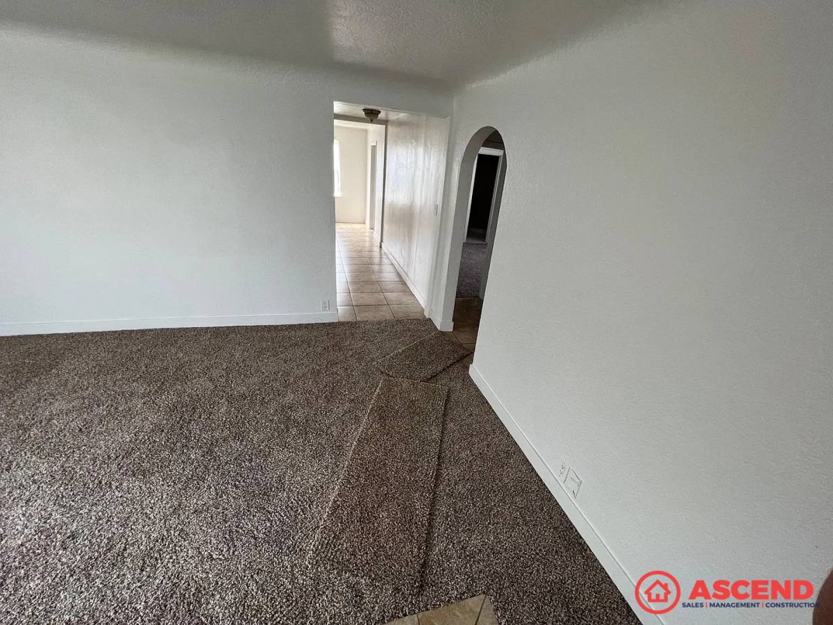 House for rent at 1007 Castaic Ave, Bakersfield, CA 93308