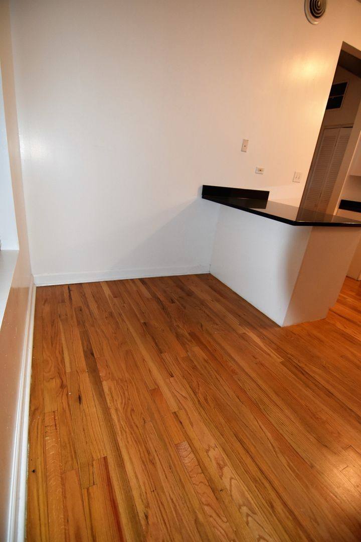 Apartment for rent at 3803-3809 N Broadway #2, Chicago, IL 60613