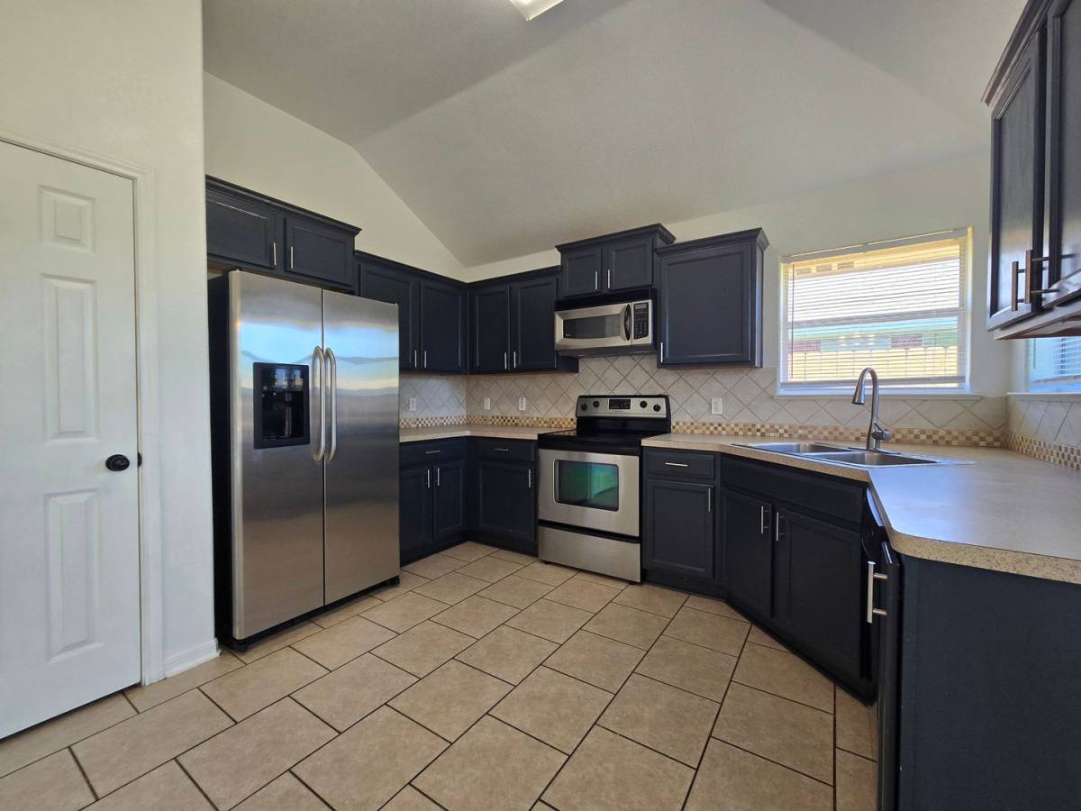 House for rent at 5905 Lolly Loop, Killeen, TX 76542