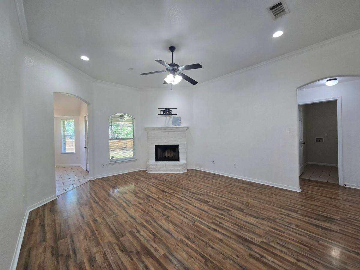 House for rent at 5905 Lolly Loop, Killeen, TX 76542