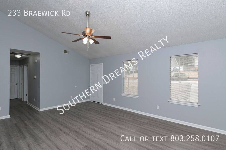 House for rent at 233 Braewick Rd, Columbia, SC 29212