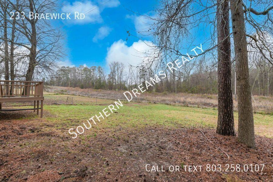 House for rent at 233 Braewick Rd, Columbia, SC 29212