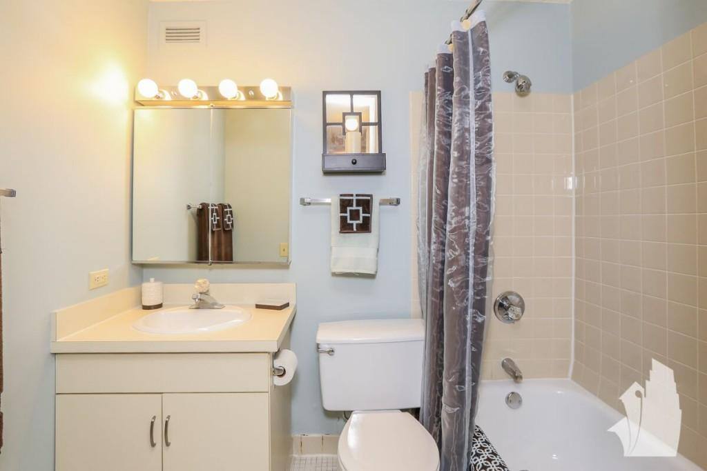 Apartment for rent at 1130 N Dearborn #203, Chicago, IL 60610