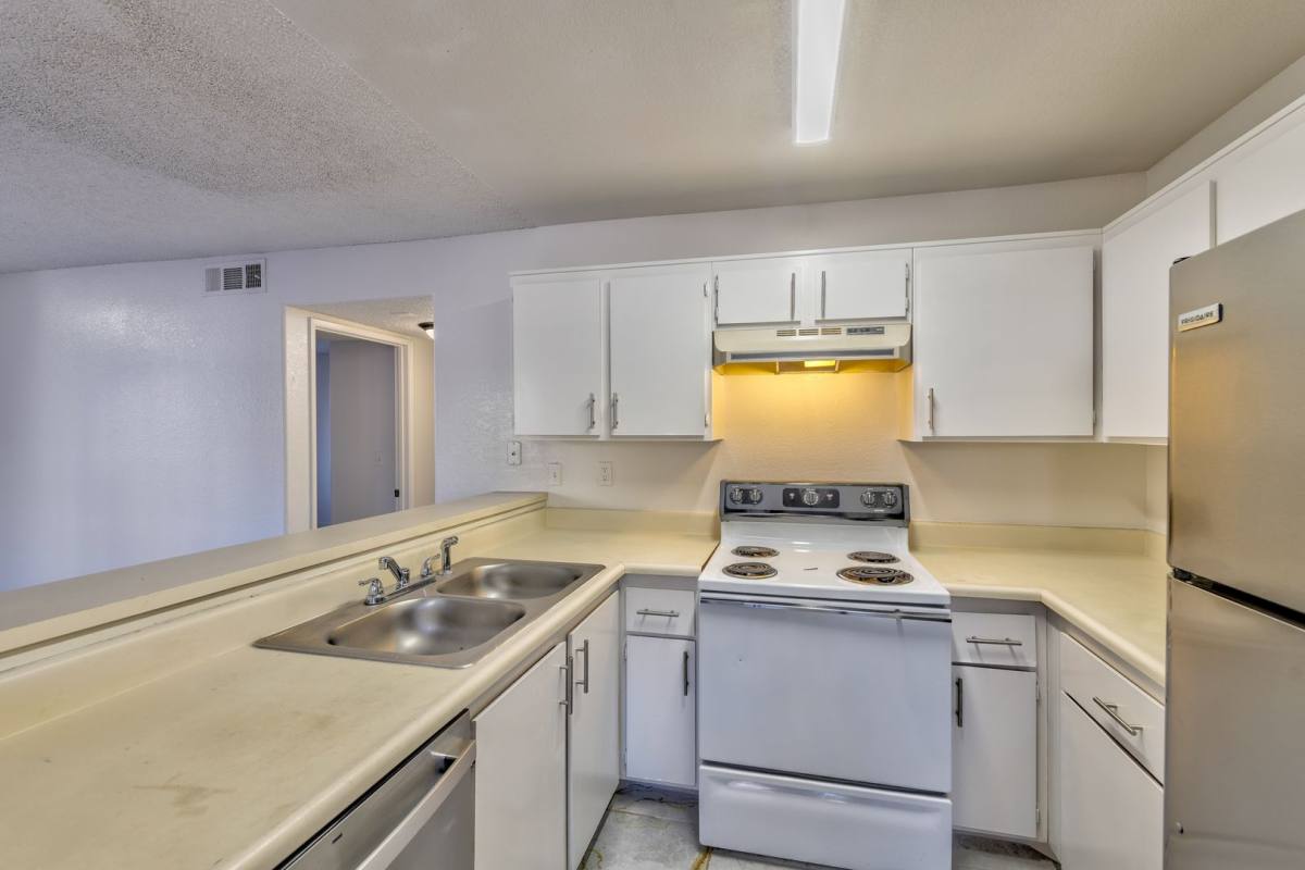 Condo for rent at 2977 Juniper Hills Blvd, Las Vegas, NV 89142