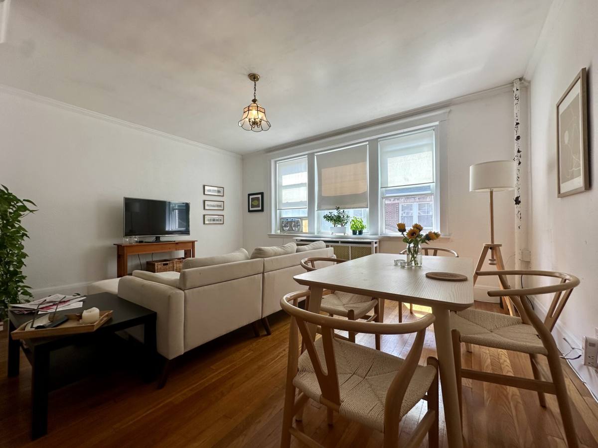 Apartment for rent at 44 Longwood Ave #3, Brookline, MA 02446