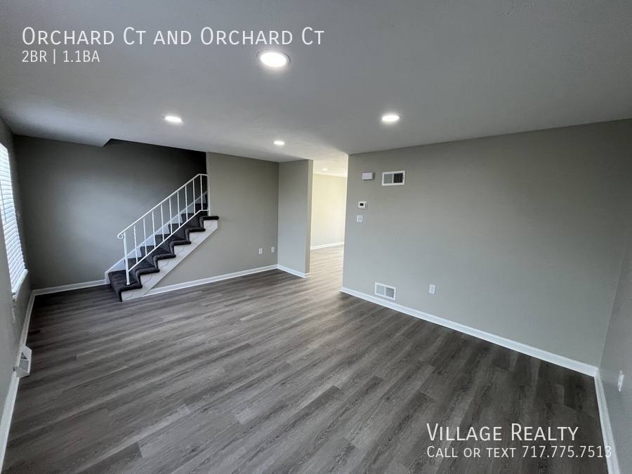 Townhouse for rent at 306 Orchard Court, Red Lion, PA 17356