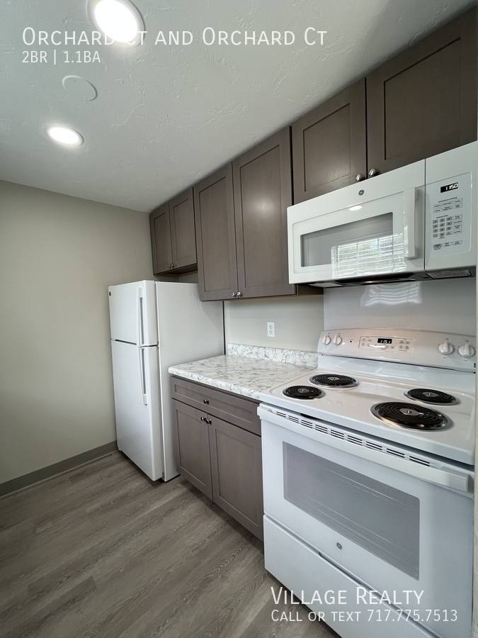 Townhouse for rent at 306 Orchard Court, Red Lion, PA 17356