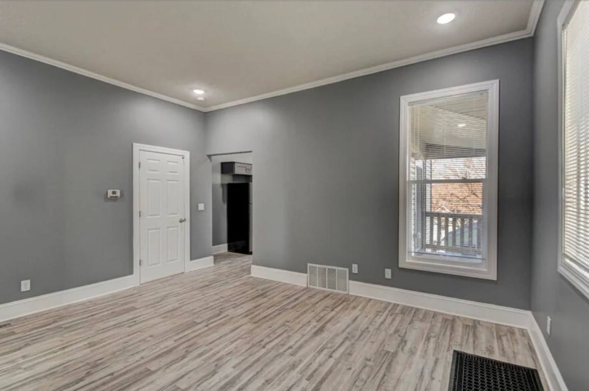 Apartment for rent at 534 S 30th St, Omaha, NE 68105