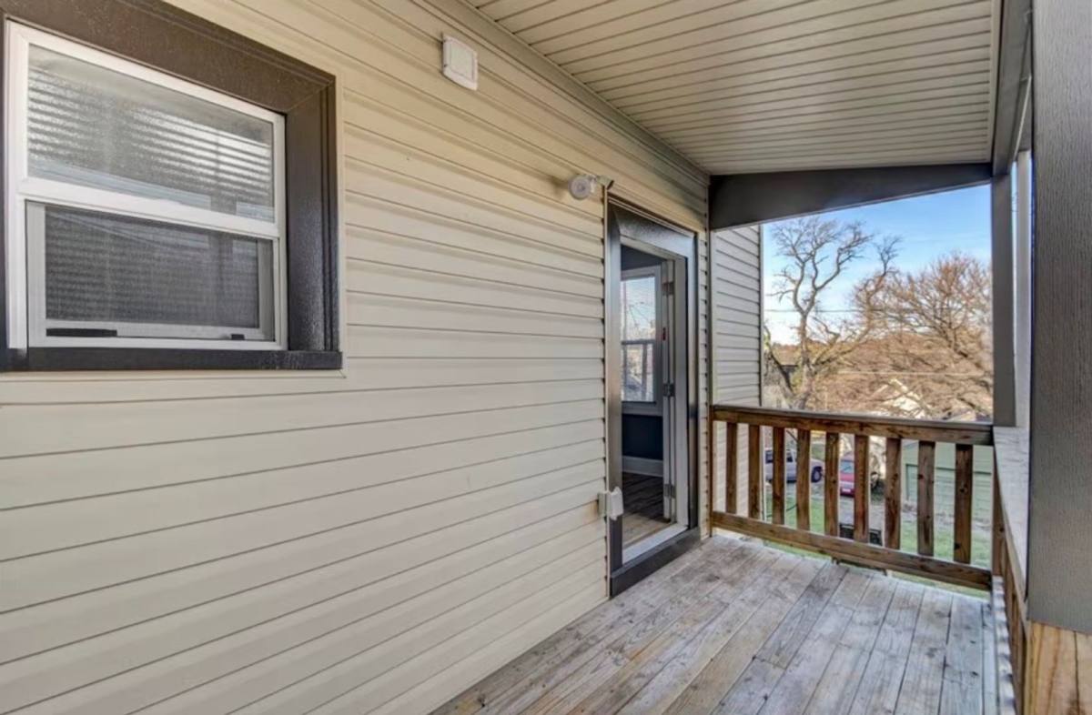 Apartment for rent at 534 S 30th St, Omaha, NE 68105