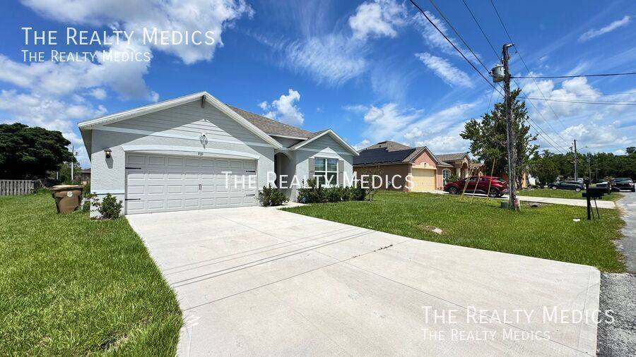 House for rent at 939 Stockport Dr, Kissimmee, FL 34758