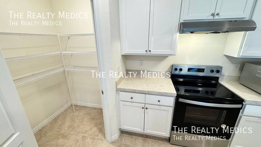 House for rent at 939 Stockport Dr, Kissimmee, FL 34758