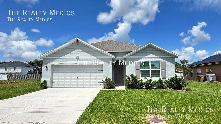 House for rent at 939 Stockport Dr, Kissimmee, FL 34758