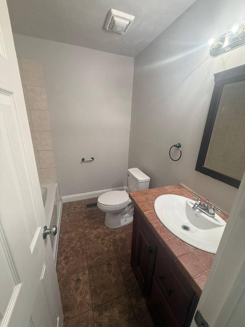 House for rent at 211 E 13th St, Richmond, VA 23224