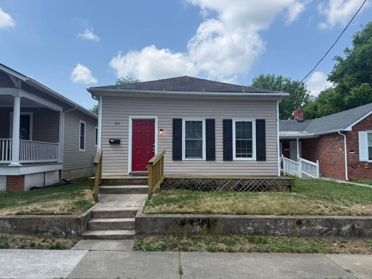 House for rent at 211 E 13th St, Richmond, VA 23224