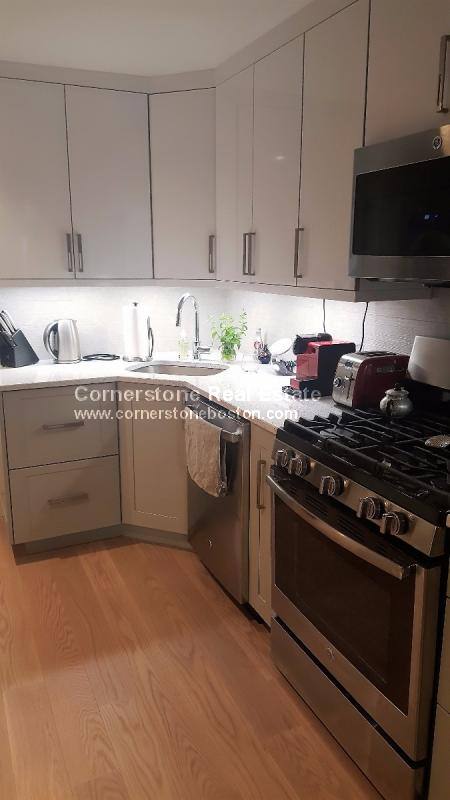 Apartment for rent at 23 Fort Ave #1, Roxbury, MA 02119