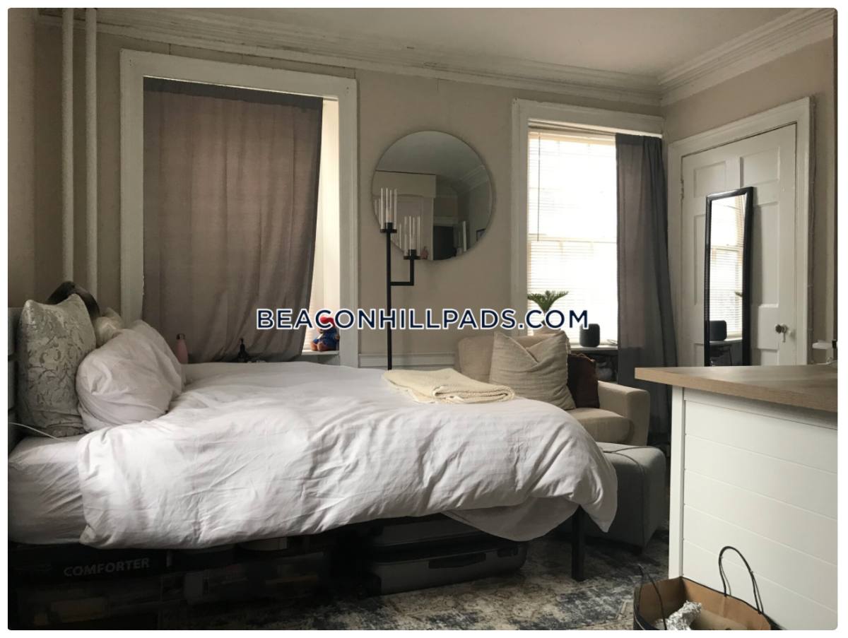 Apartment for rent at 58 Anderson St #4, Boston, MA 02114